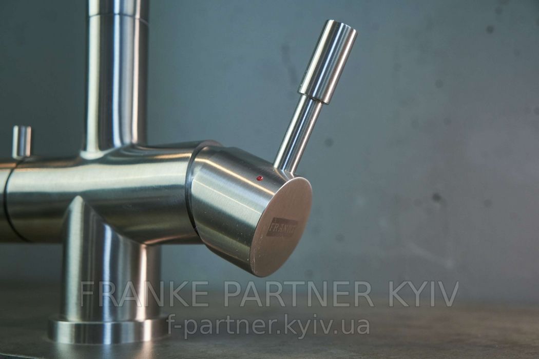 Franke-Partner.com.ua ➦  🟥 Кухонний змішувач Franke Atlas Clear Water | 120.0179.978 | підключення фільтра води | нержавіюча сталь