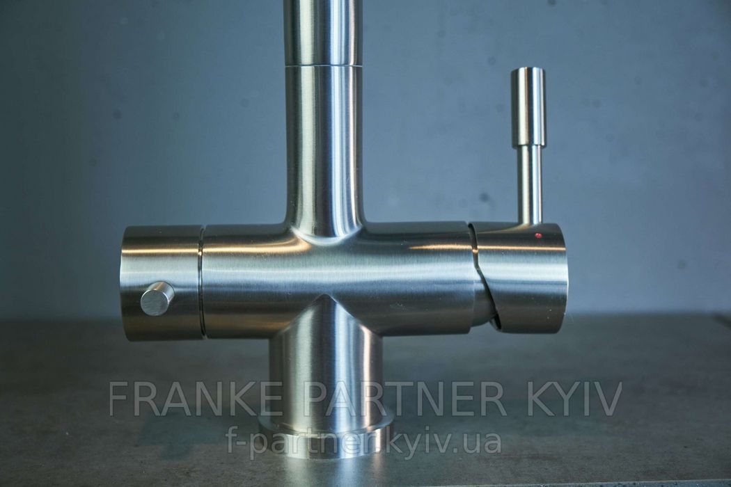 Franke-Partner.com.ua ➦  🟥 Кухонний змішувач Franke Atlas Clear Water | 120.0179.978 | підключення фільтра води | нержавіюча сталь
