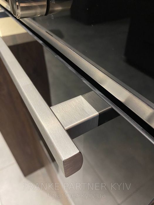 Franke-Partner.com.ua ➦  Духова шафа Franke Smart FSM 97 P XS (116.0606.096) скло, колір чорний / нержавіюча сталь
